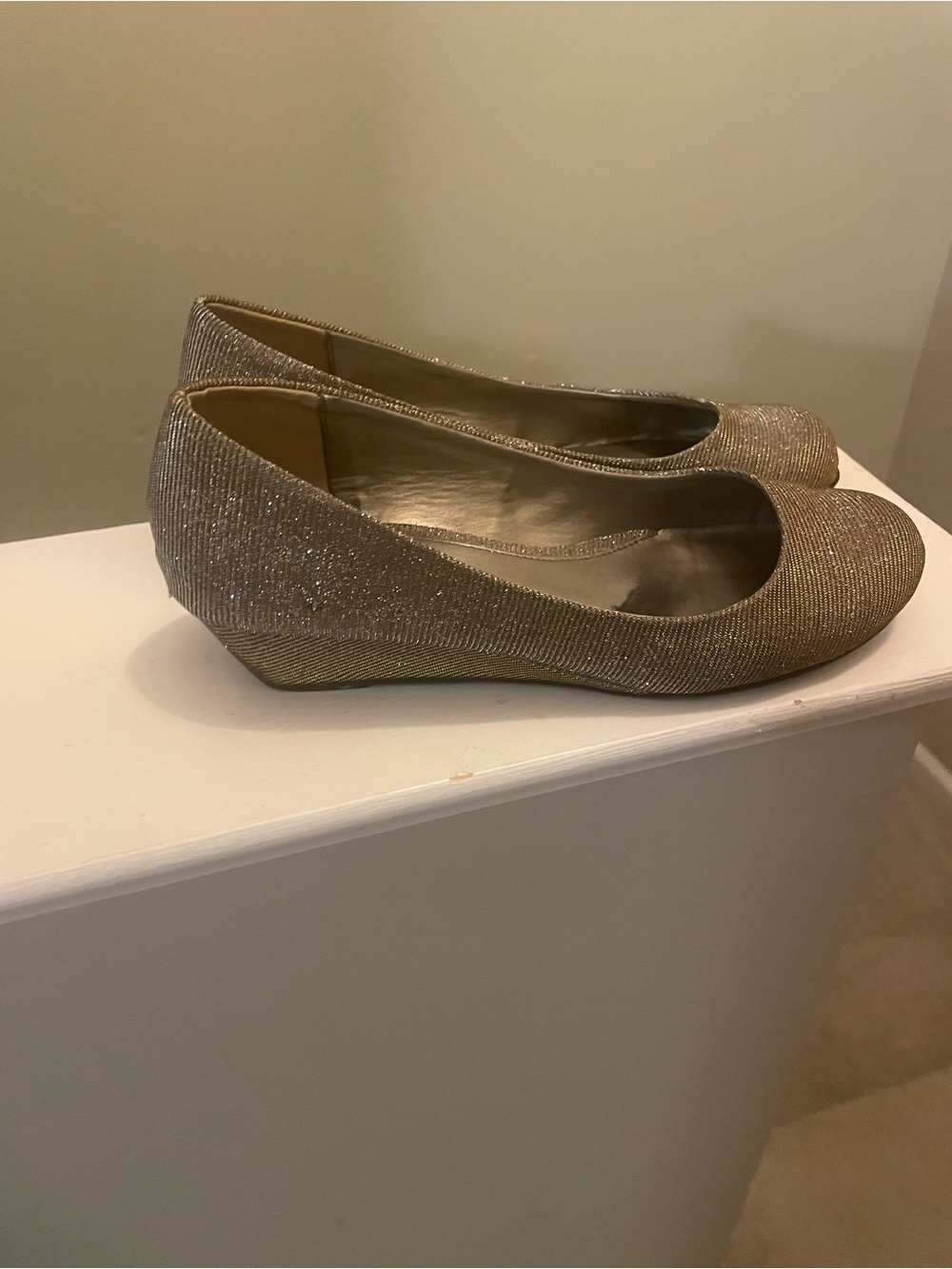 CL by Chinese Laundry Gold Glitter Wedge Flats
